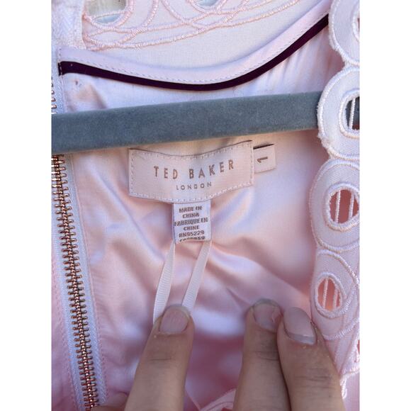 Ted Baker Emalise V Neck Embroidered Skater Dress, Pink, Sz 1 (Sz 4) - Picture 7 of 8